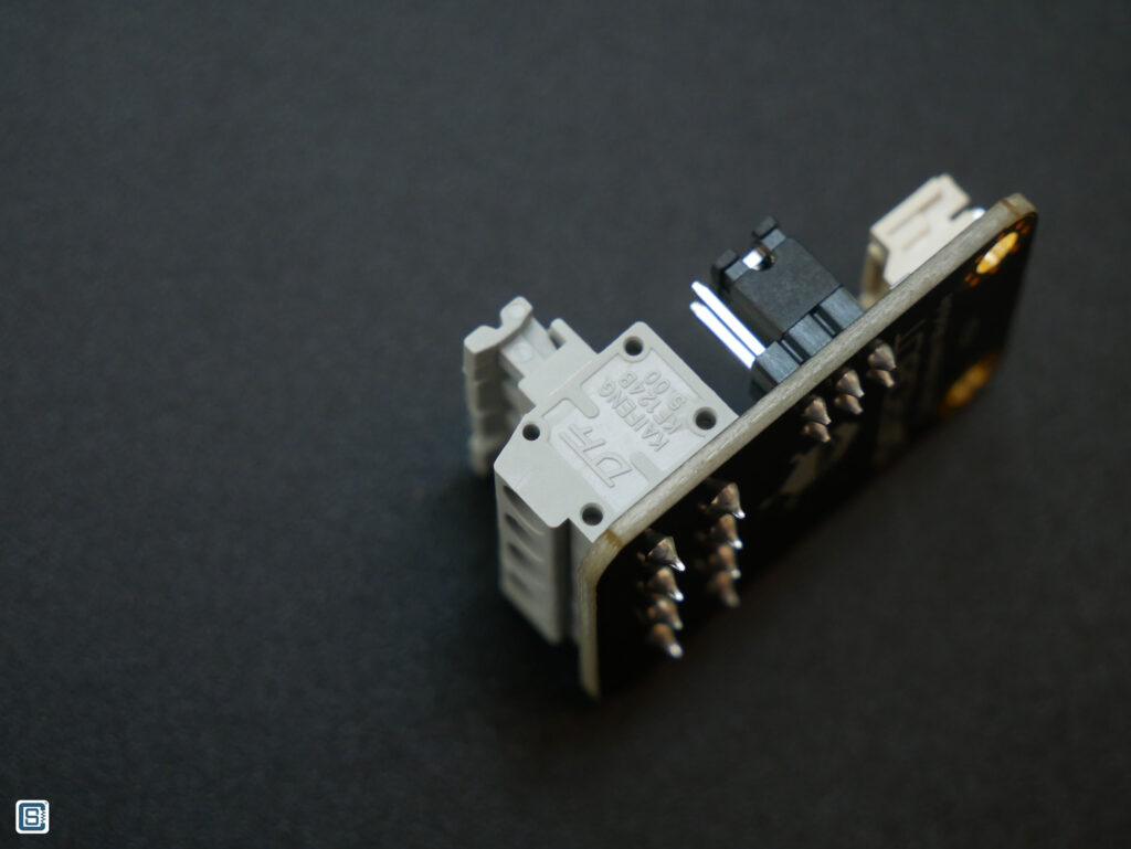 Interfacing DFRobot SEN0370 XKC-Y26A-V Capacitive Non-Contact Liquid Sensor with Arduino 7 DFRobot SEN0370 XKC-Y26A-V Capacitive Non-Contact Liquid Sensor Adapter Board Side by CIRCUITSTATE Electronics